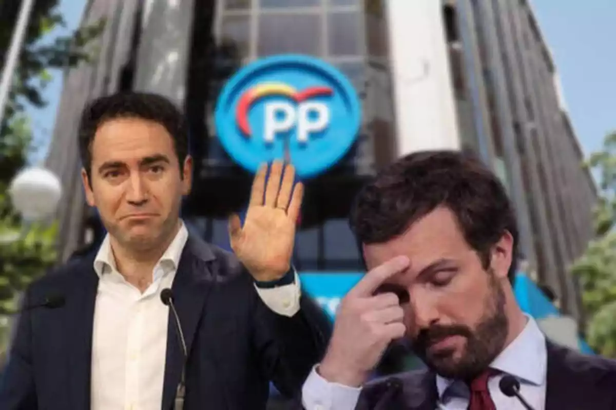 Dos hombres en primer plano, uno levantando la mano y el otro tocándose la frente, con el logo del Partido Popular en el fondo.