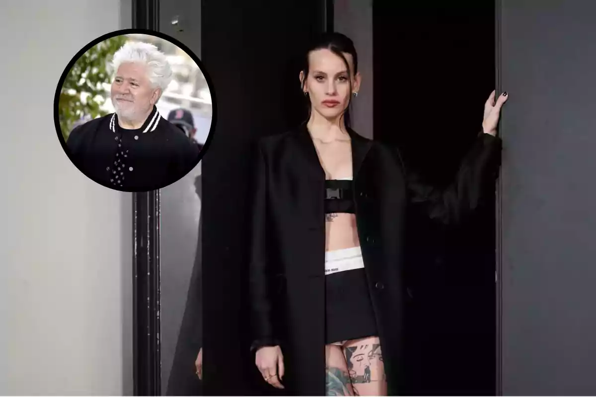 Una mujer con tatuajes en las piernas y vestida con ropa negra elegante posa en una puerta mientras en la esquina superior izquierda aparece un recuadro con el retrato de un hombre de cabello canoso y barba.