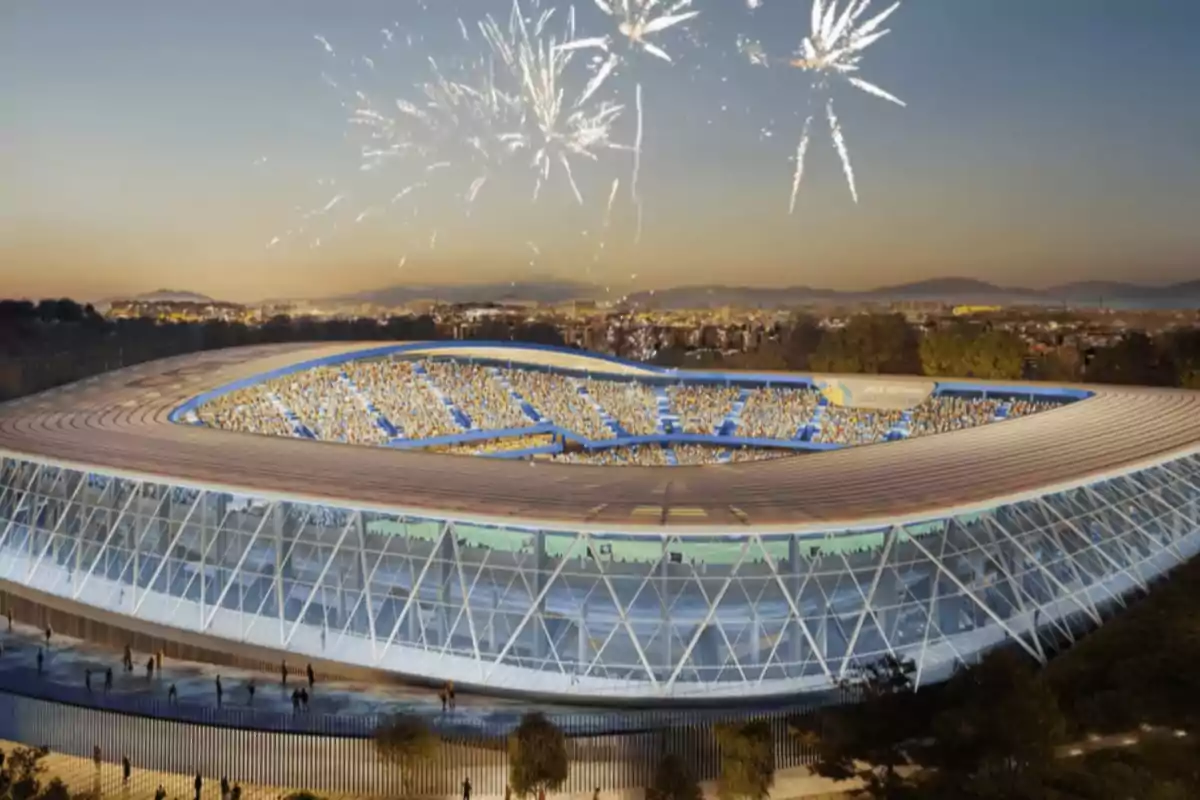 Estadio moderno lleno de espectadores con fuegos artificiales en el cielo al atardecer Estadio moderno lleno de espectadores con fuegos artificiales en el cielo al atardecer