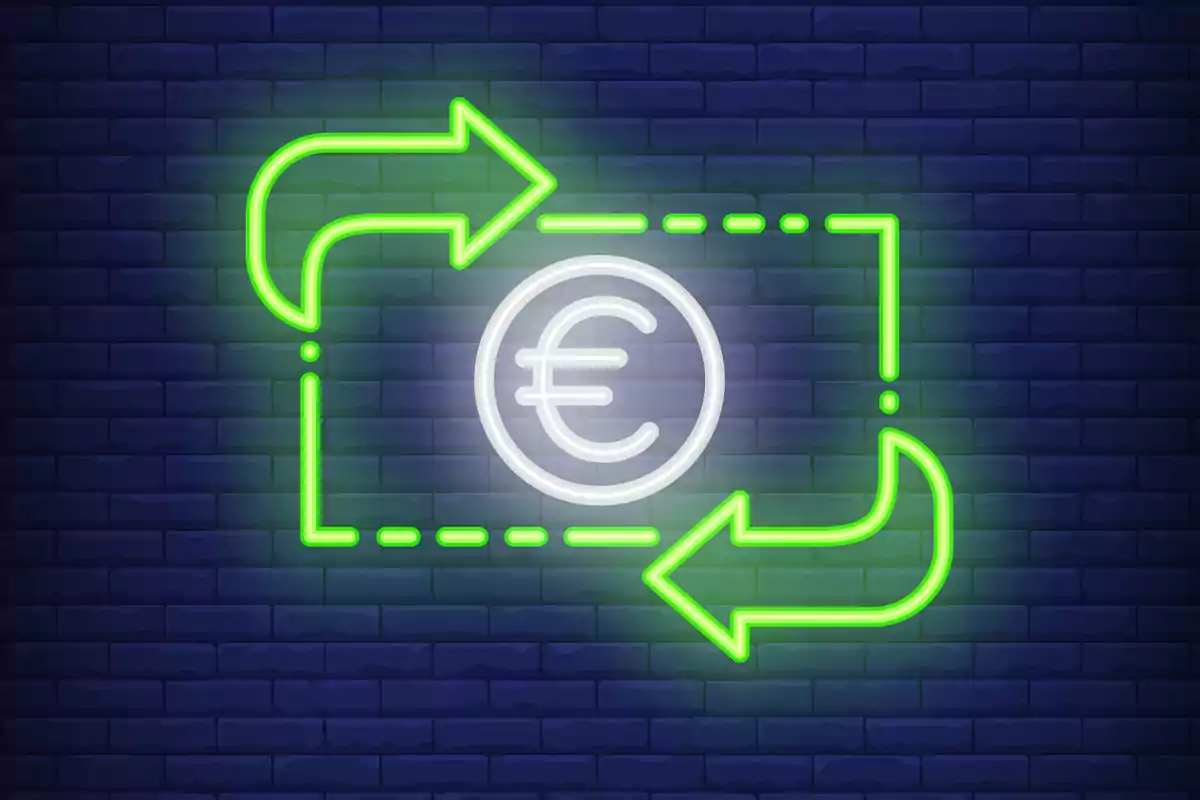 Símbolo de euro en neón con dos flechas verdes que representan intercambio o transferencia de dinero sobre un fondo de ladrillos oscuros