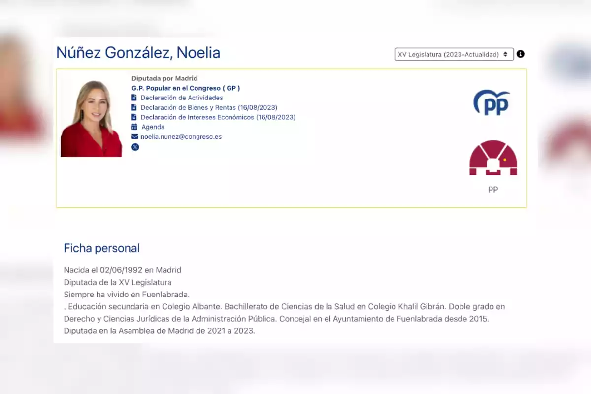 Captura de pantalla de la ficha de una diputada por Madrid del Partido Popular, con su fotografía, datos de contacto, enlaces a declaraciones y un resumen de su trayectoria personal y profesional. Captura de pantalla de la ficha de una diputada por Madrid del Partido Popular, con su fotografía, datos de contacto, enlaces a declaraciones y un resumen de su trayectoria personal y profesional.