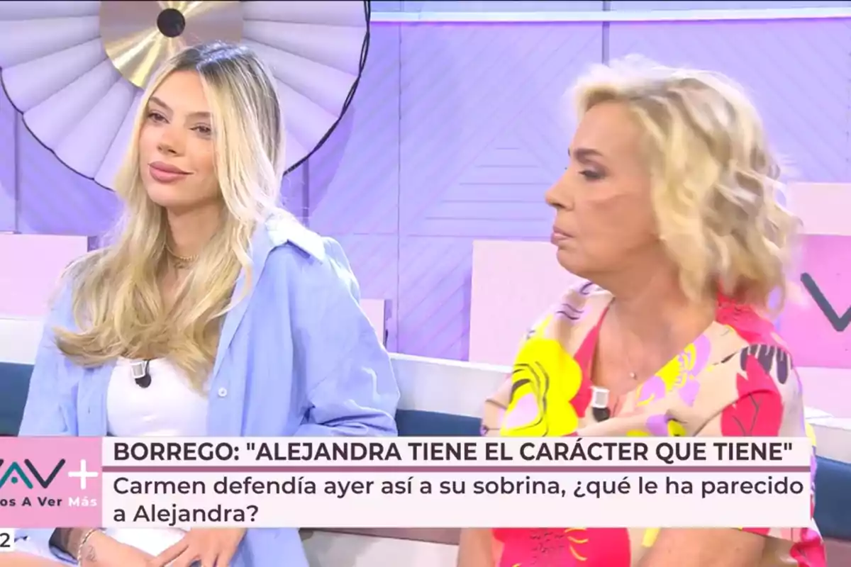 Carmen Borrego y Alejandra Rubio sentadas en 'Vamos a ver' con decoración en tonos lilas y un letrero en pantalla que muestra un titular sobre Alejandra y Carmen
