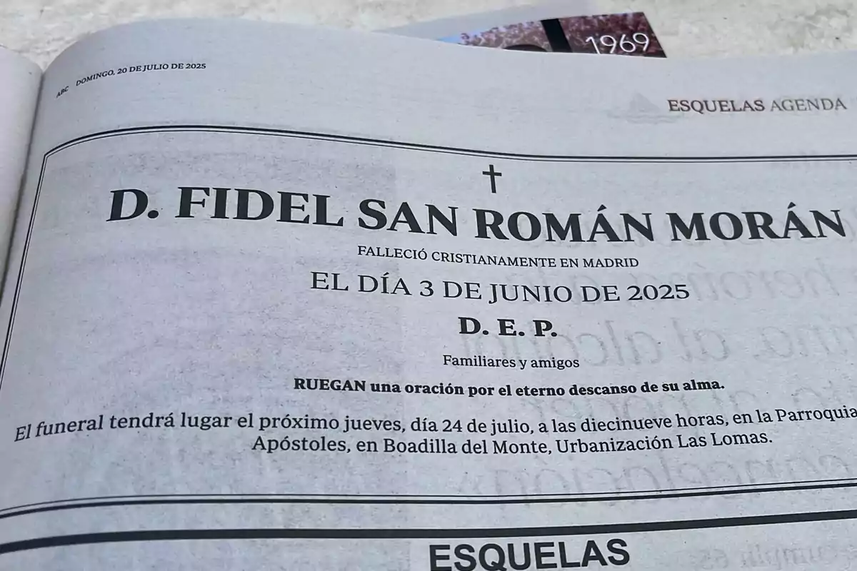 Esquela en un periódico anunciando el fallecimiento de D. Fidel San Román Morán el 3 de junio de 2025 en Madrid y los detalles del funeral Esquela en un periódico anunciando el fallecimiento de D. Fidel San Román Morán el 3 de junio de 2025 en Madrid y los detalles del funeral