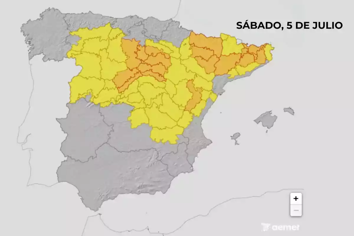 Mapa de España con avisos meteorológicos en amarillo y naranja para el sábado 5 de julio en el norte y noreste del país. Mapa de España con avisos meteorológicos en amarillo y naranja para el sábado 5 de julio en el norte y noreste del país.