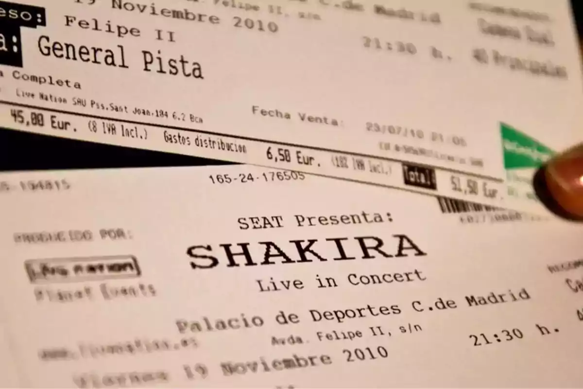Boletos para un concierto de Shakira en el Palacio de Deportes de Madrid en noviembre de 2010 Boletos para un concierto de Shakira en el Palacio de Deportes de Madrid en noviembre de 2010