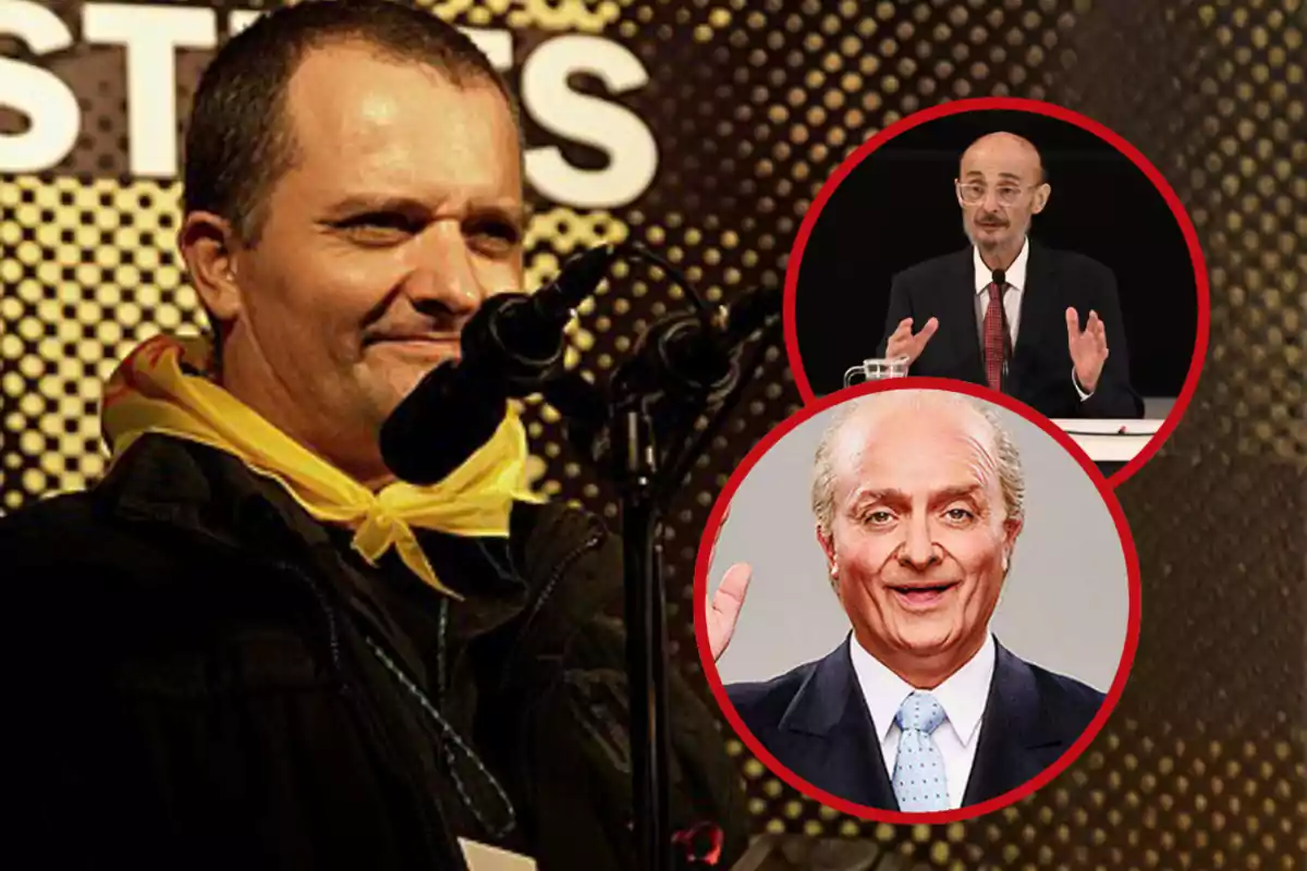 Un hombre con un pañuelo amarillo en el cuello habla frente a un micrófono mientras dos retratos de hombres mayores aparecen en círculos rojos sobre un fondo oscuro con puntos amarillos.