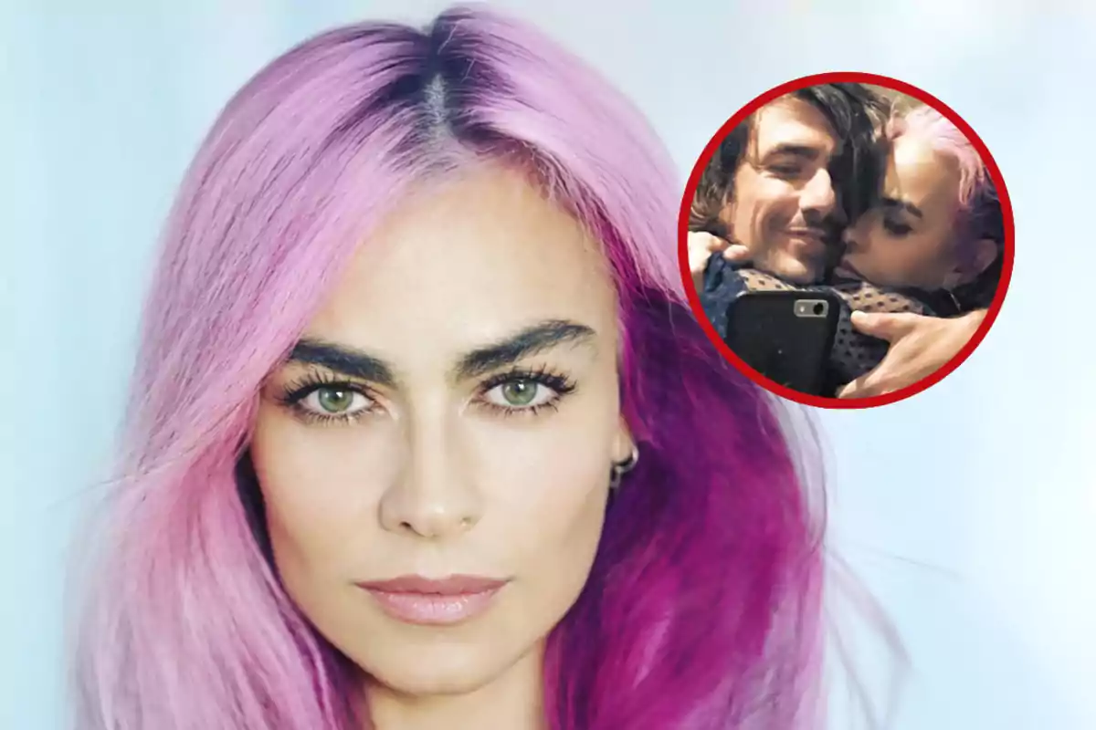 Mujer de cabello largo y rosa mirando al frente con un recuadro circular mostrando a una pareja abrazándose y tomándose una selfie