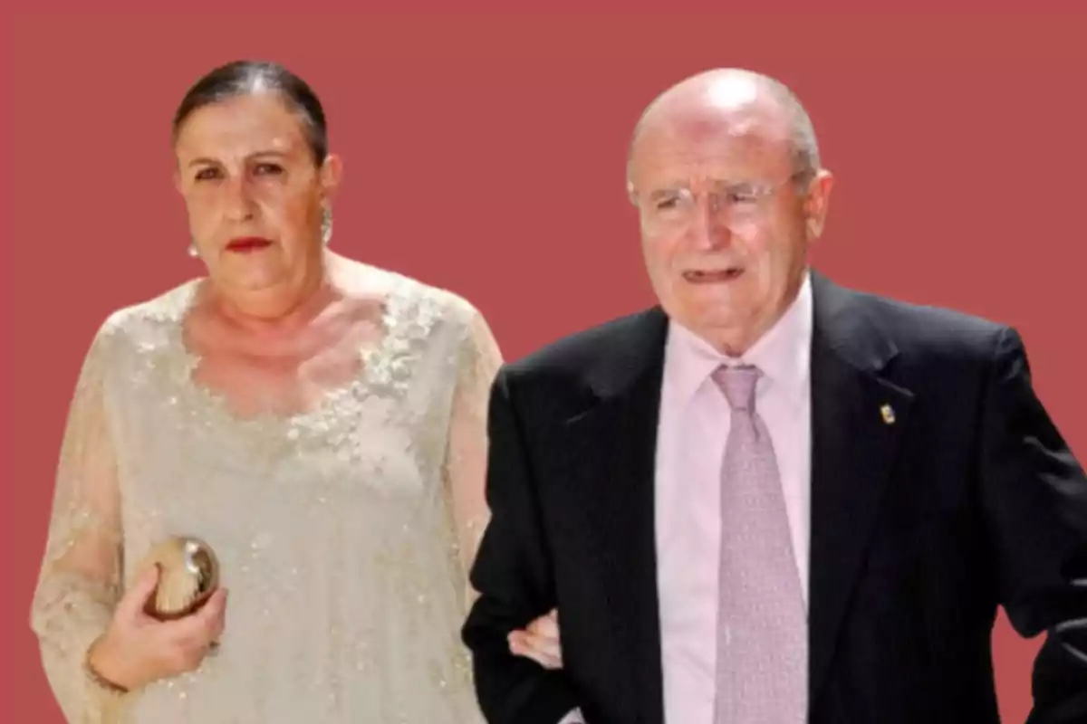 Una mujer con vestido elegante y un hombre con traje oscuro caminan juntos sobre un fondo color vino Una mujer con vestido elegante y un hombre con traje oscuro caminan juntos sobre un fondo color vino