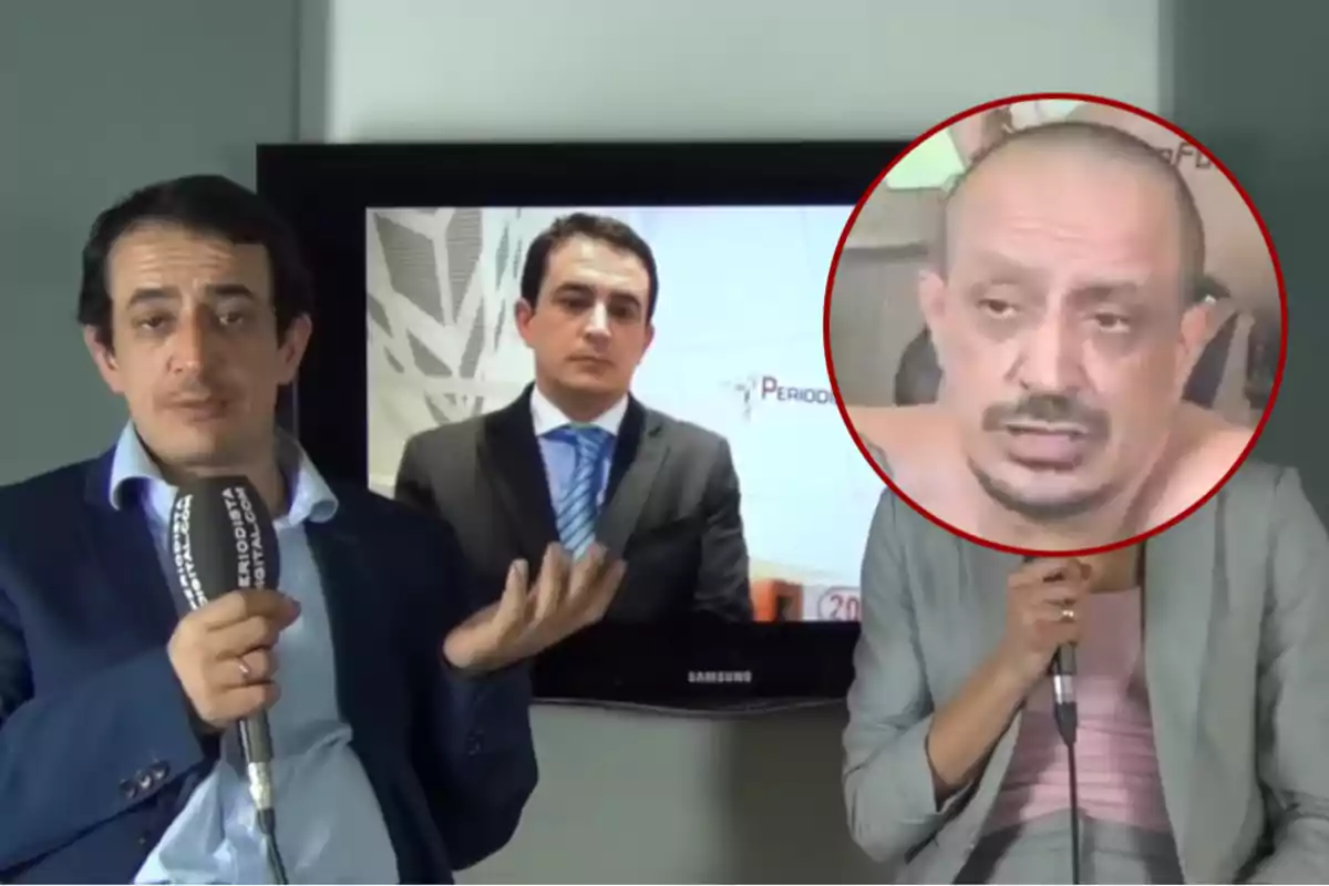 Dos personas con micrófonos están sentadas frente a una televisión que muestra a un hombre de traje y corbata, mientras que un círculo rojo resalta el rostro de otro hombre con expresión seria