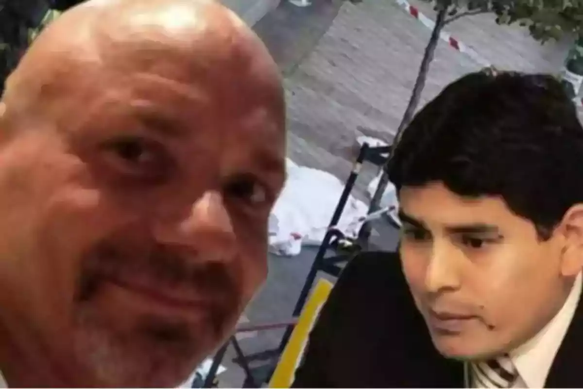 Dos hombres aparecen en primer plano con expresiones serias y de fondo se observa una escena urbana con una zona acordonada. Dos hombres aparecen en primer plano con expresiones serias y de fondo se observa una escena urbana con una zona acordonada.