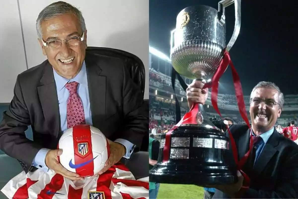 Hombre de cabello canoso y gafas sonríe mientras sostiene un balón del Atlético de Madrid en una imagen y en la otra celebra levantando un trofeo en un estadio de fútbol