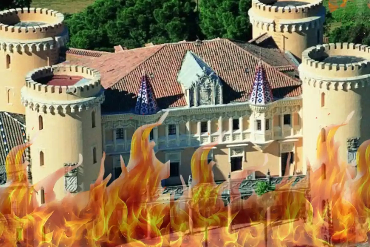 Un castillo antiguo rodeado de llamas en la parte inferior