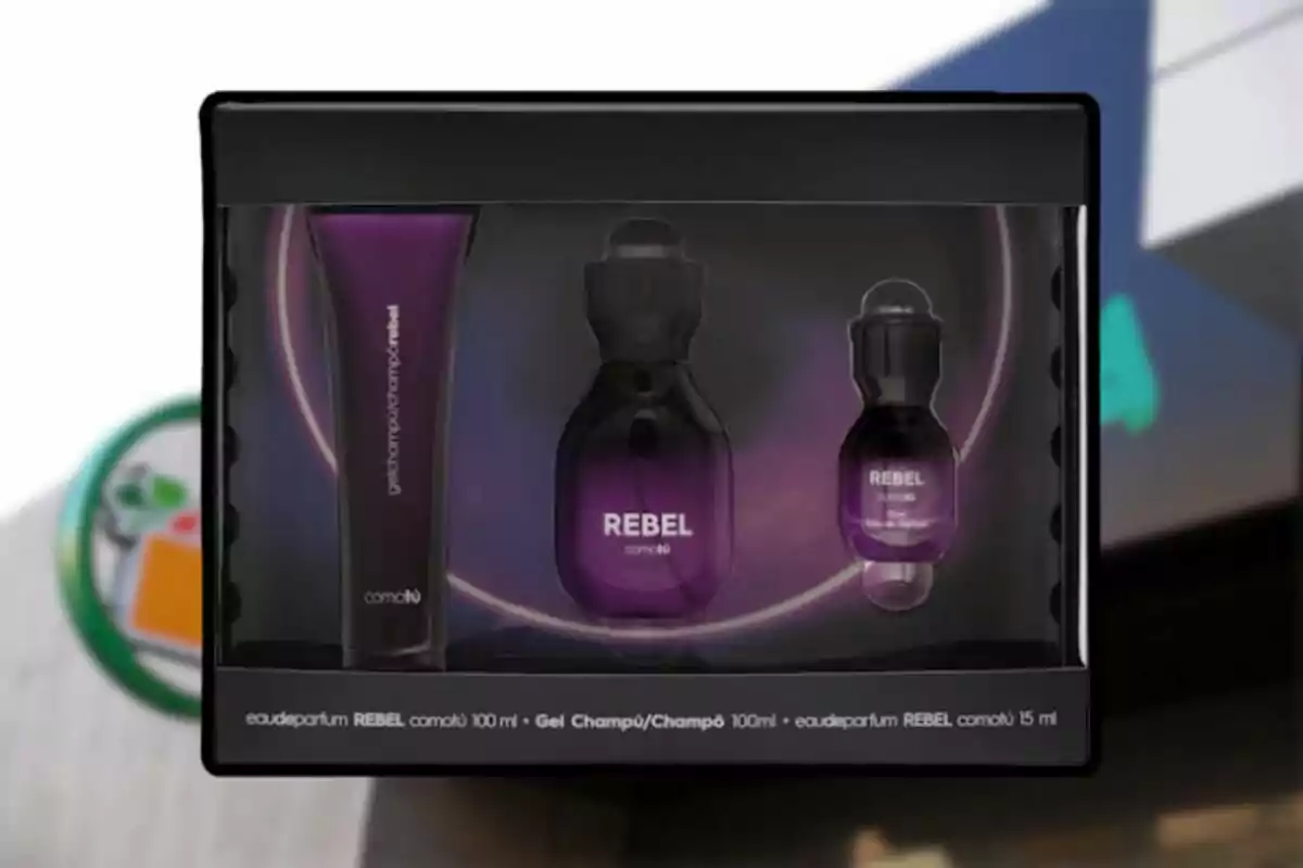 Estuche de regalo con perfume y gel de baño de la marca Rebel en presentación color morado Estuche de regalo con perfume y gel de baño de la marca Rebel en presentación color morado