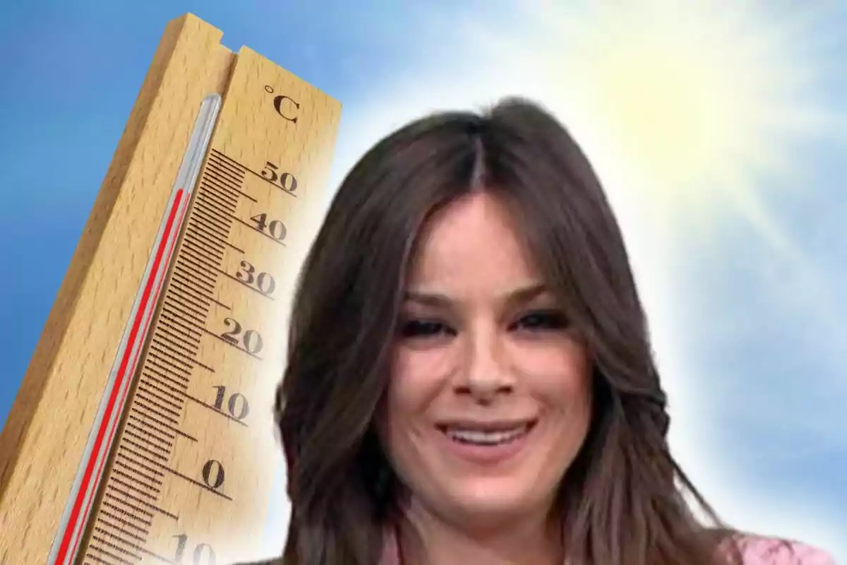 Mercedes Martín aparece frente a un termómetro de madera que marca una temperatura alta con el sol brillando en el fondo.