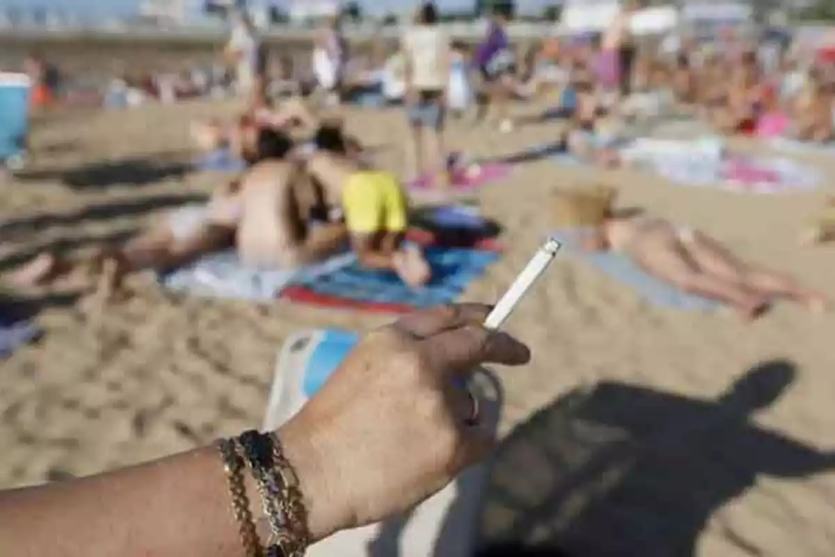 Indignación de los bañistas por la amenaza de ley: “No fumo, pero viola mi libertad