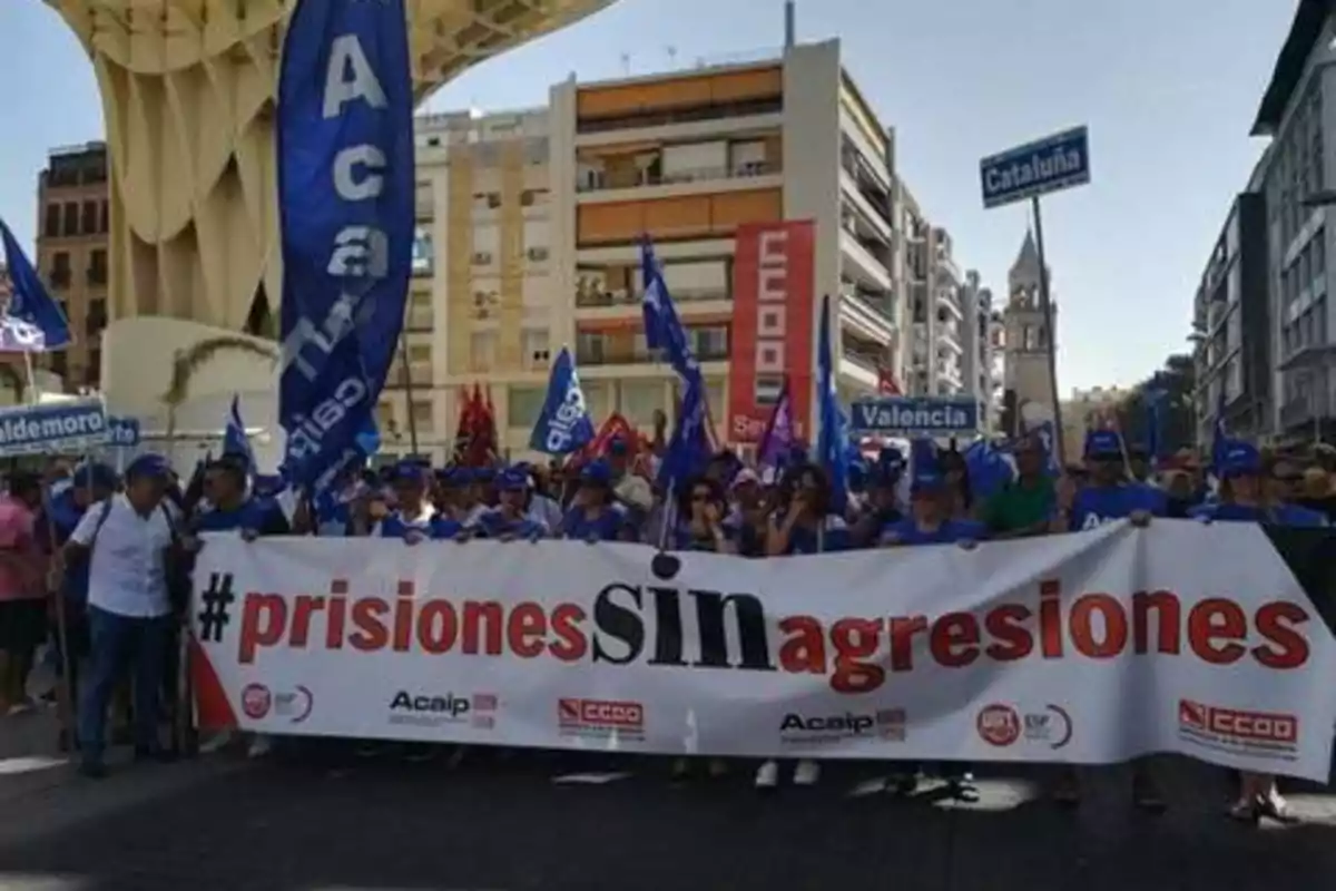 Prisiones sin agresiones (marcha en Sevilla)