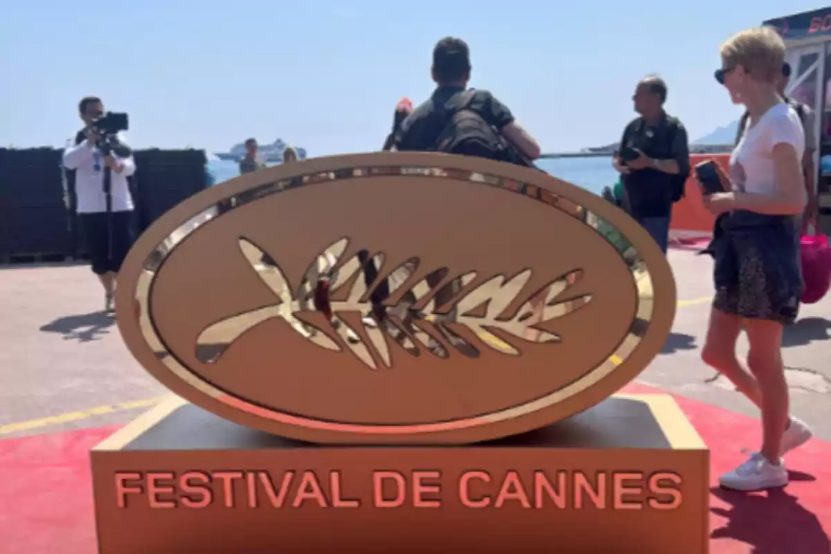 Cartel promocional del Festival de cine de Cannes