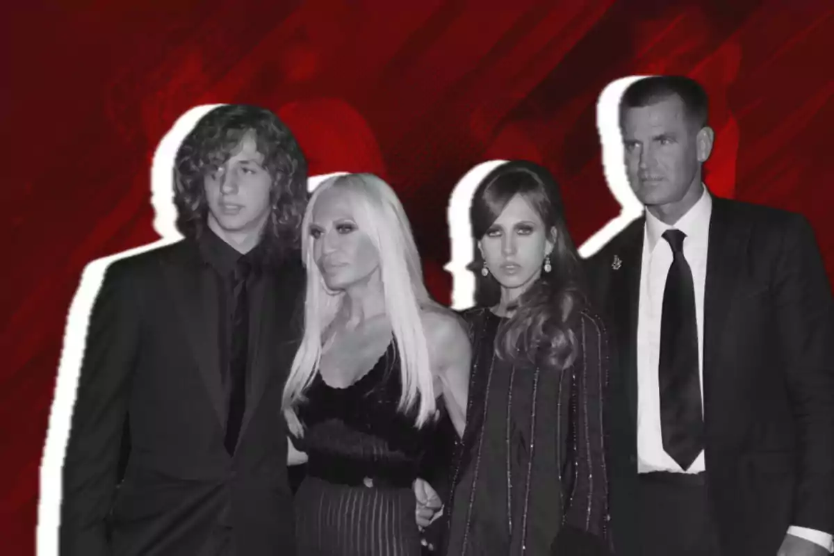 Un grupo de cuatro personas vestidas de manera elegante posando juntas sobre un fondo rojo con efecto de silueta blanca. Un grupo de cuatro personas vestidas de manera elegante posando juntas sobre un fondo rojo con efecto de silueta blanca.