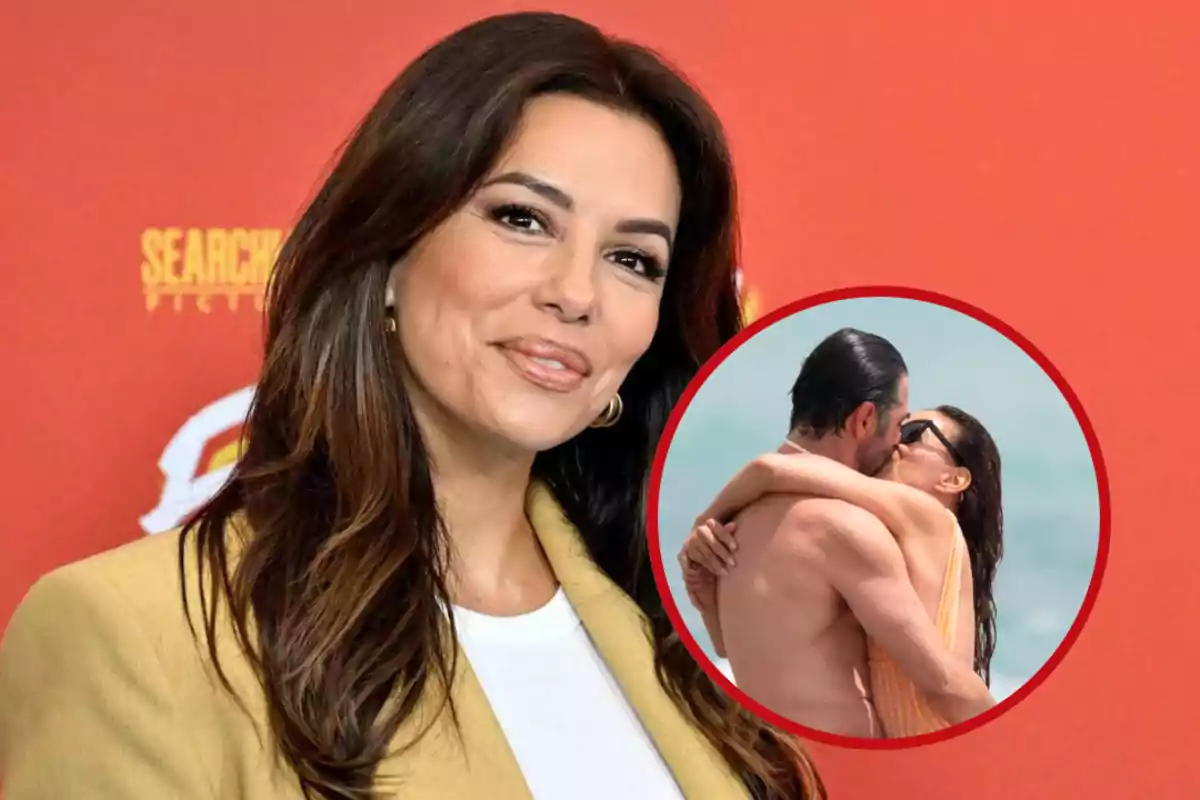 Mujer de cabello largo y oscuro sonríe frente a un fondo rojo mientras en un recuadro aparece abrazando y besando a un hombre en la playa
