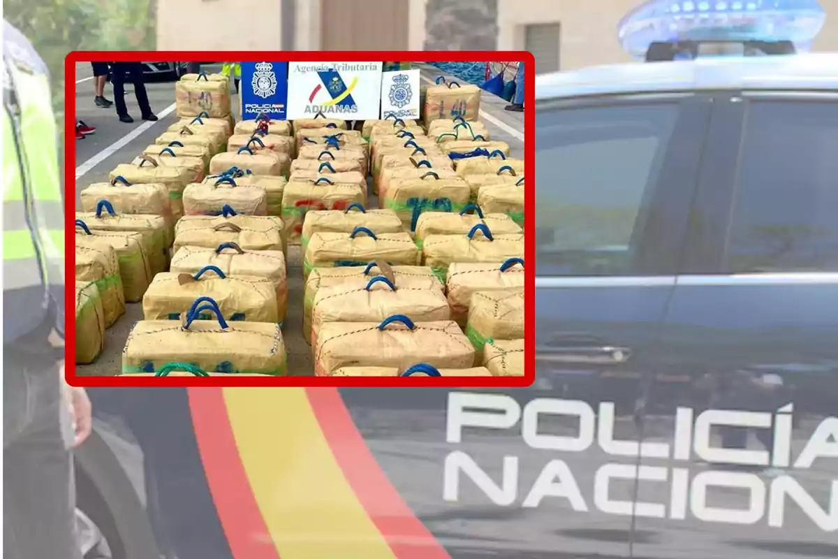 Un operativo de la Policía Nacional muestra una gran cantidad de paquetes incautados, con un vehículo policial de fondo.