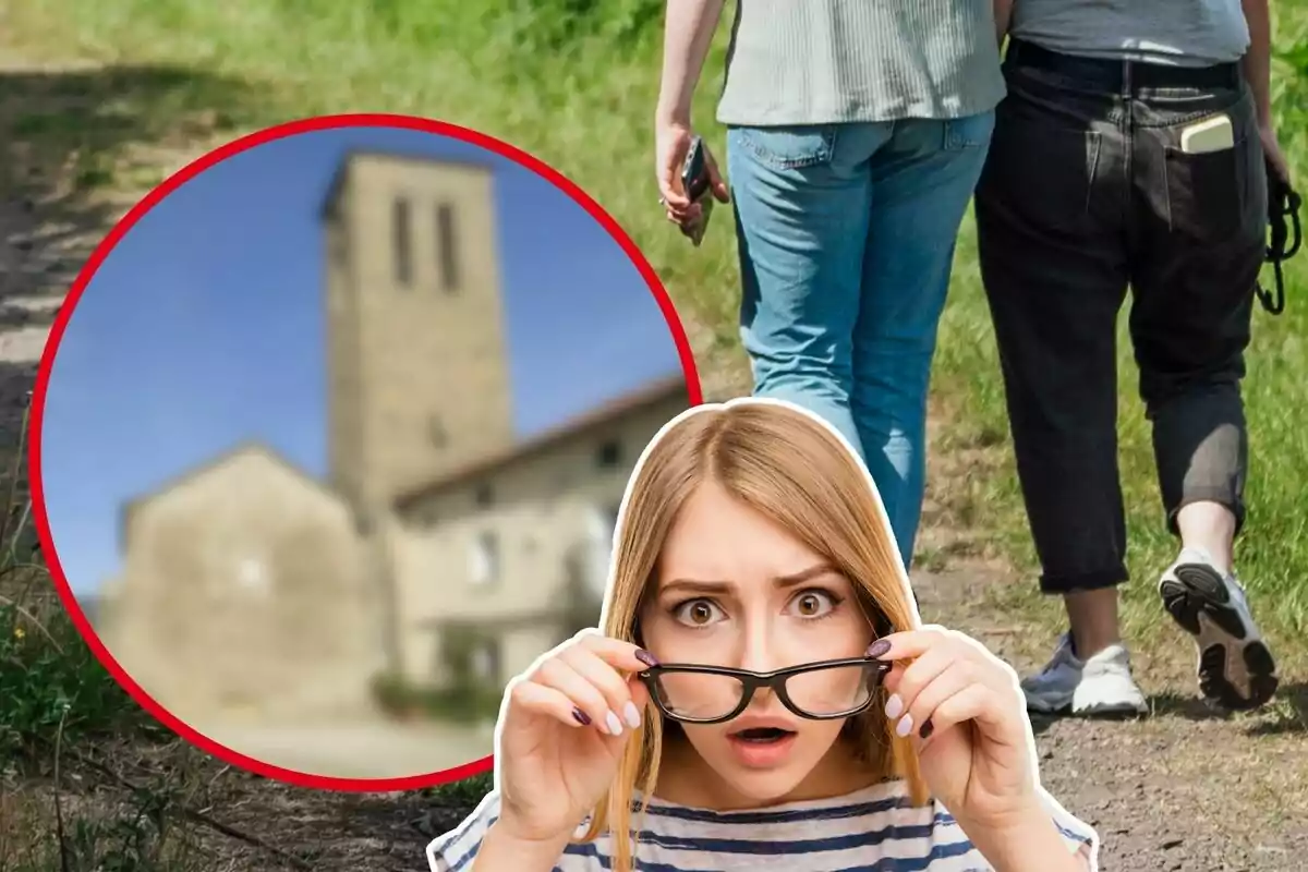 Una mujer con expresión de sorpresa sostiene sus gafas mientras en el fondo se ve una imagen borrosa de una iglesia y dos personas caminando por un sendero.