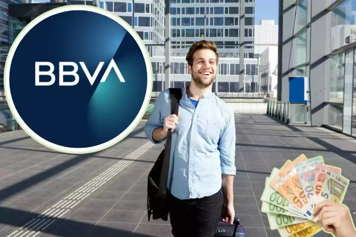 Hombre sonriente con camisa azul y maleta, logo de BBVA y mano sosteniendo billetes de euro.