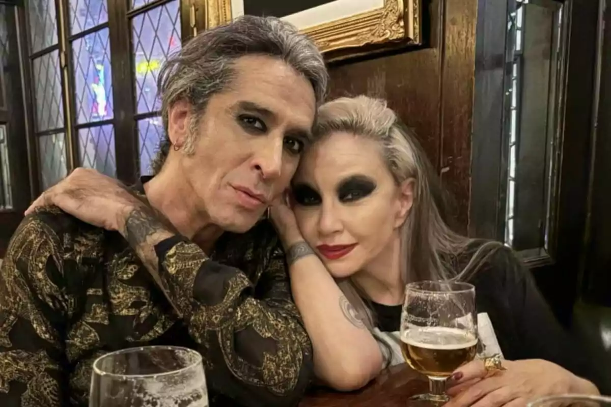 Captura de Alaska y Mario Vaquerizo en el instagram de Alaska Captura de Alaska y Mario Vaquerizo en el instagram de Alaska
