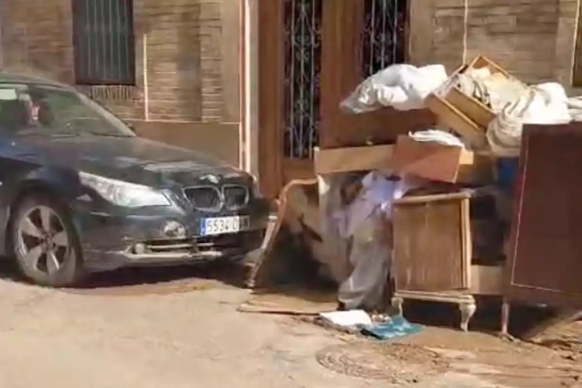 Imagen de una de las calles de Castellar-Oliveral, uno de los pueblos afectados tras el paso de la DANA.