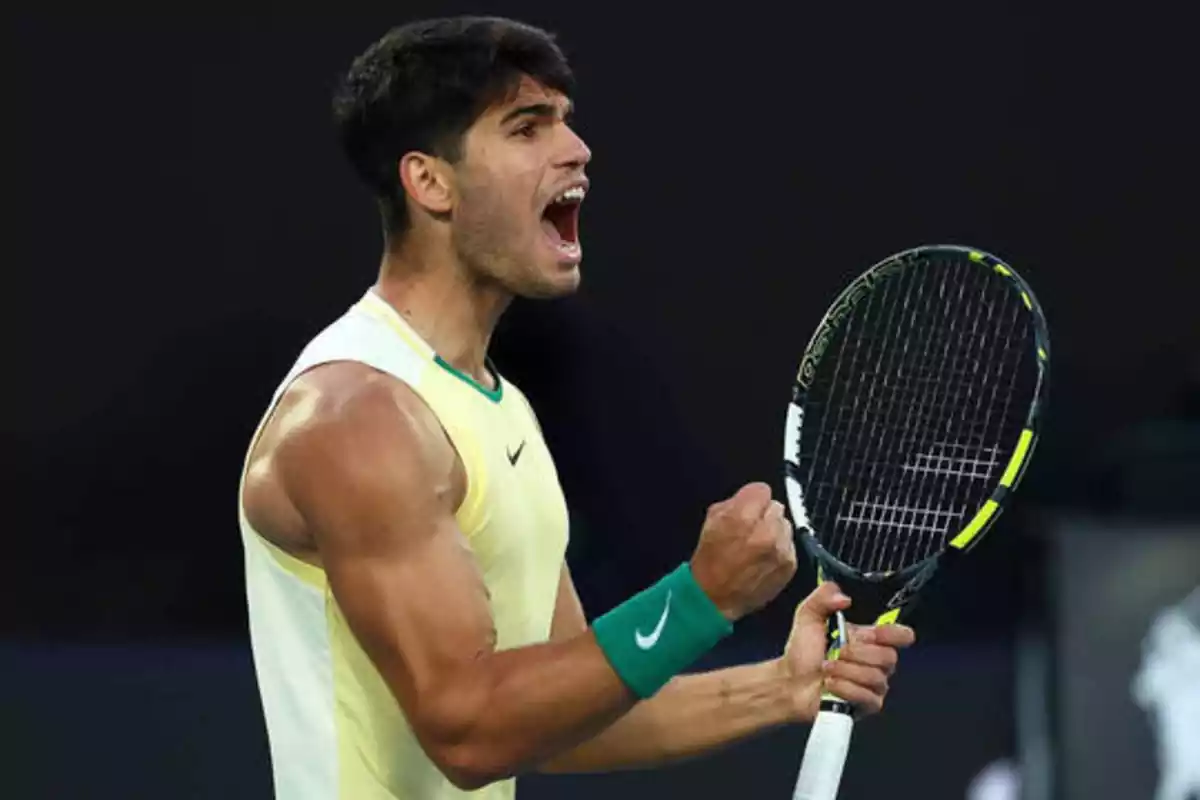 Carlos Alcaraz celebra su 21 cumpleaños en peligro de no jugar Roland Garros por lesión