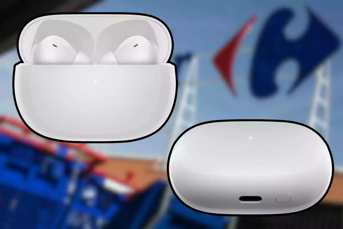 Audífonos inalámbricos blancos con estuche de carga sobre un fondo desenfocado de colores azul y rojo Audífonos inalámbricos blancos con estuche de carga sobre un fondo desenfocado de colores azul y rojo