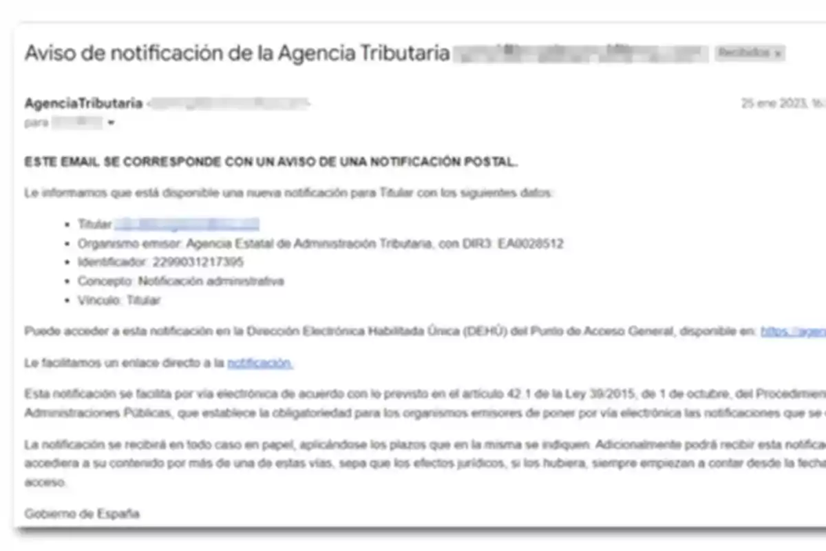 Aviso de notificación de la Agencia Tributaria con detalles sobre una nueva notificación disponible para el titular, incluyendo el organismo emisor, identificador, concepto y vínculo, con instrucciones para acceder a la notificación electrónicamente.