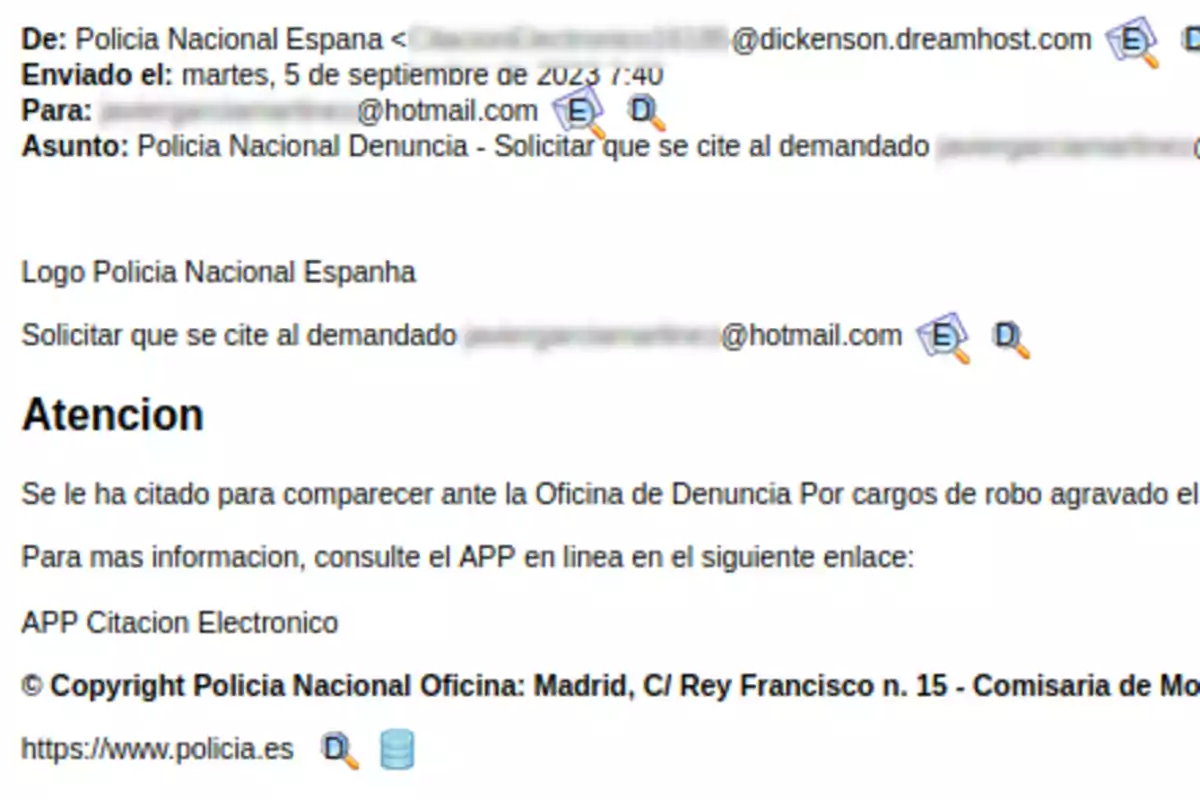 Correo de la Policía Nacional de España solicitando que se cite al demandado para comparecer ante la Oficina de Denuncia por cargos de robo agravado. Para más información, se proporciona un enlace a la APP de Citación Electrónica.