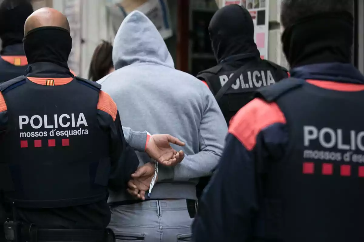 Agentes de Mossos d