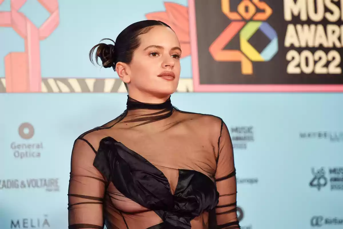 Rosalia en la gala de Los40 Music Awards 2022 a 04 de Noviembre de 2022 en Madrid (España)