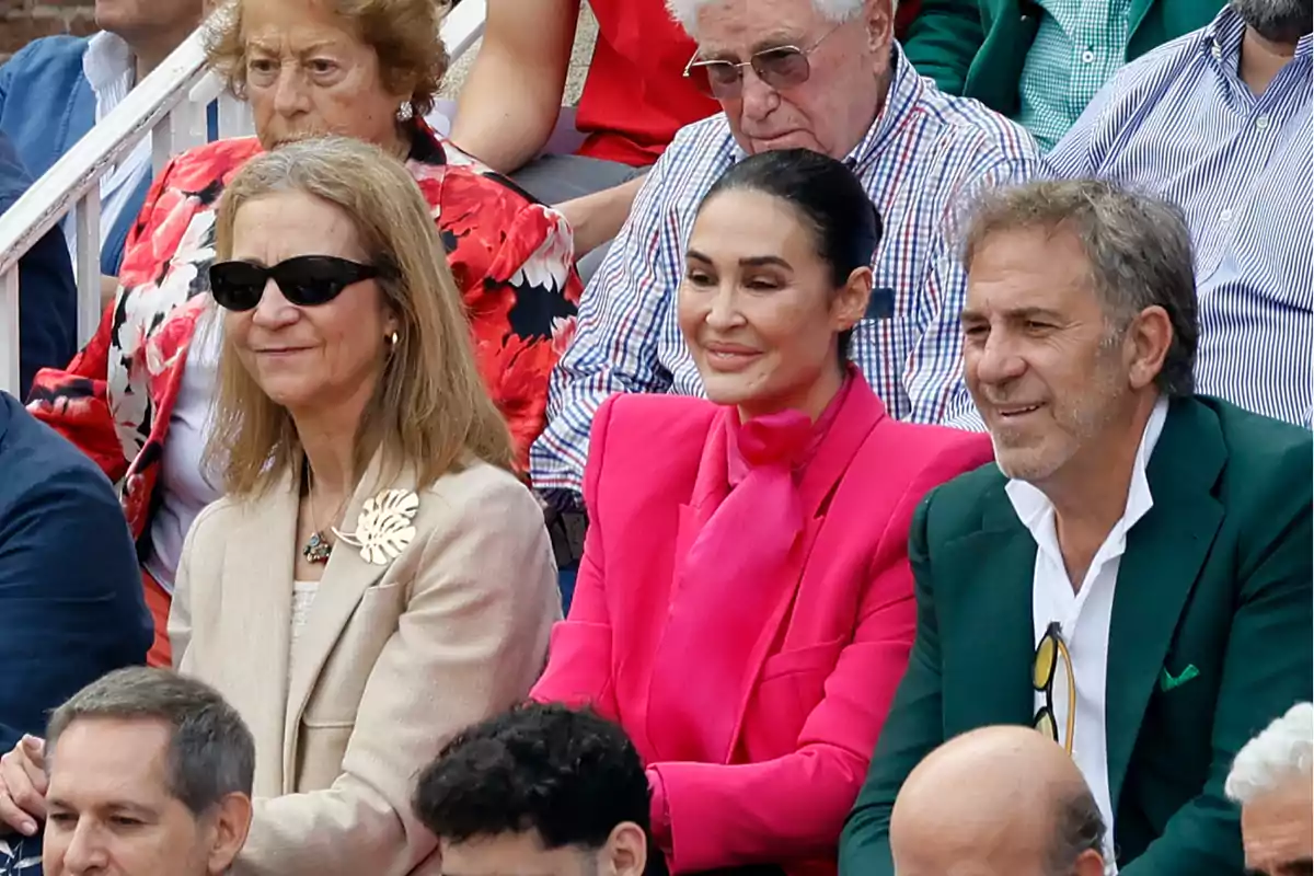 La Infanta Elena y Vicky Martín Berrocal disfrutan de una tarde de toros en la Plaza de las Ventas, a 11 de junio de 2023, en Madrid (España)