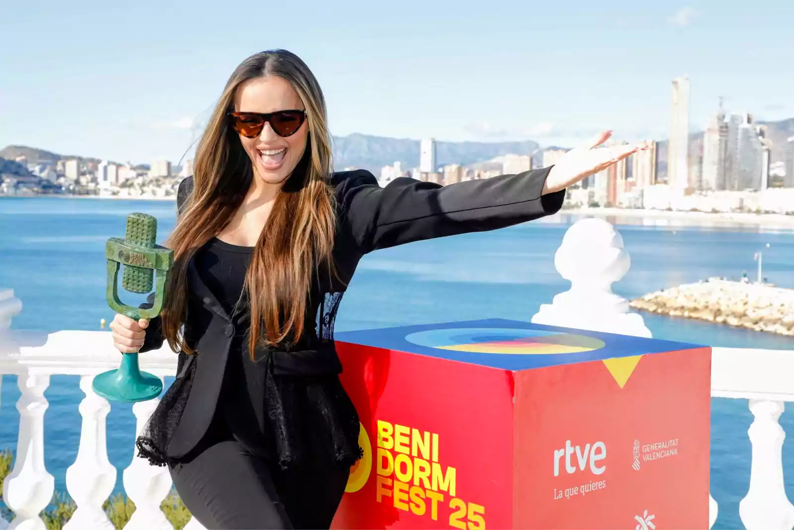 Giro radical de Melody de cara a Eurovisión: Cambios en 'Esa Diva' y  'guerra' con TVE