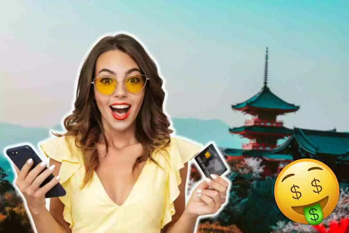 Mujer sonriente con gafas amarillas sosteniendo un teléfono y una tarjeta de crédito frente a un paisaje con una pagoda y un emoji de dinero.