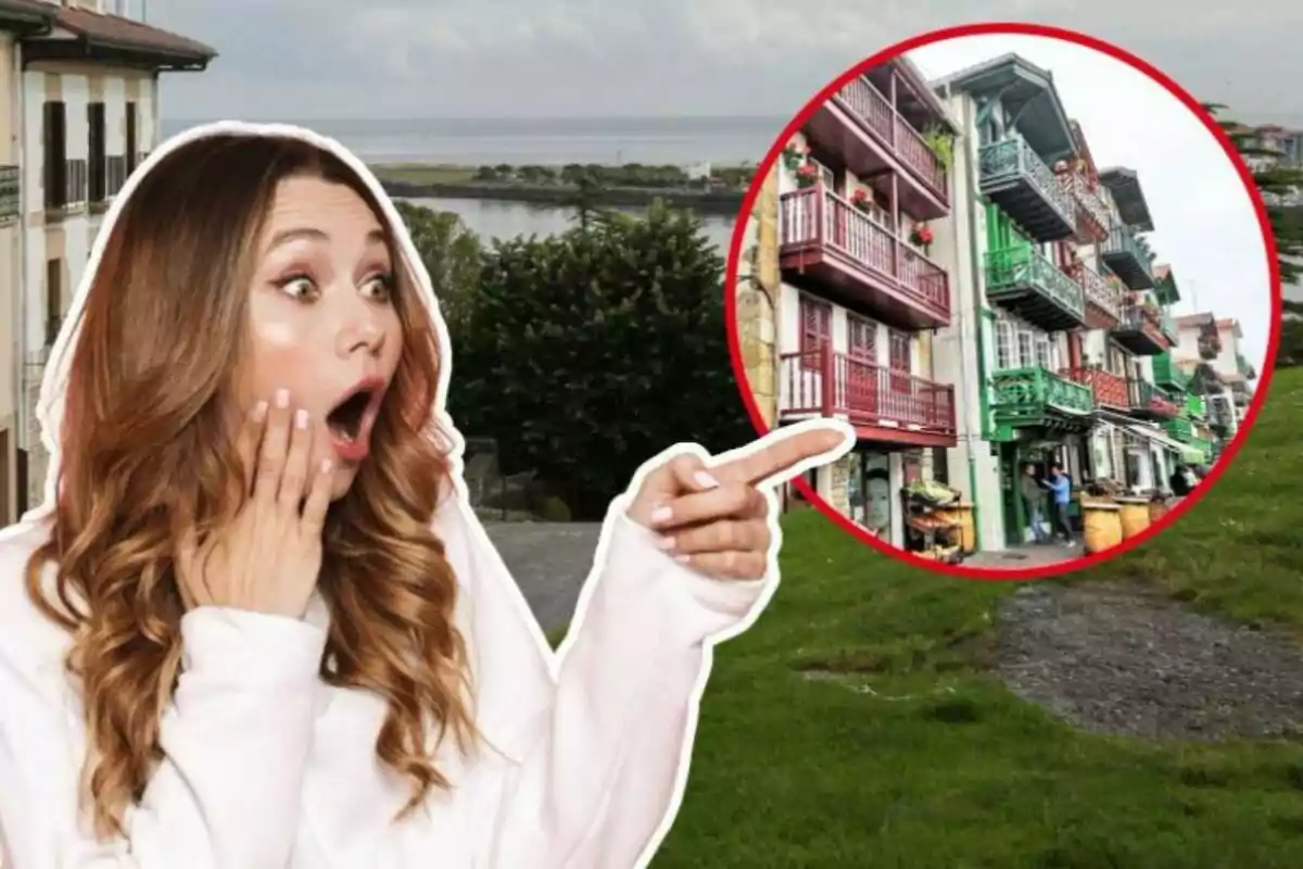 Una mujer con expresión de sorpresa señala una imagen circular de un edificio colorido con balcones en una zona urbana.