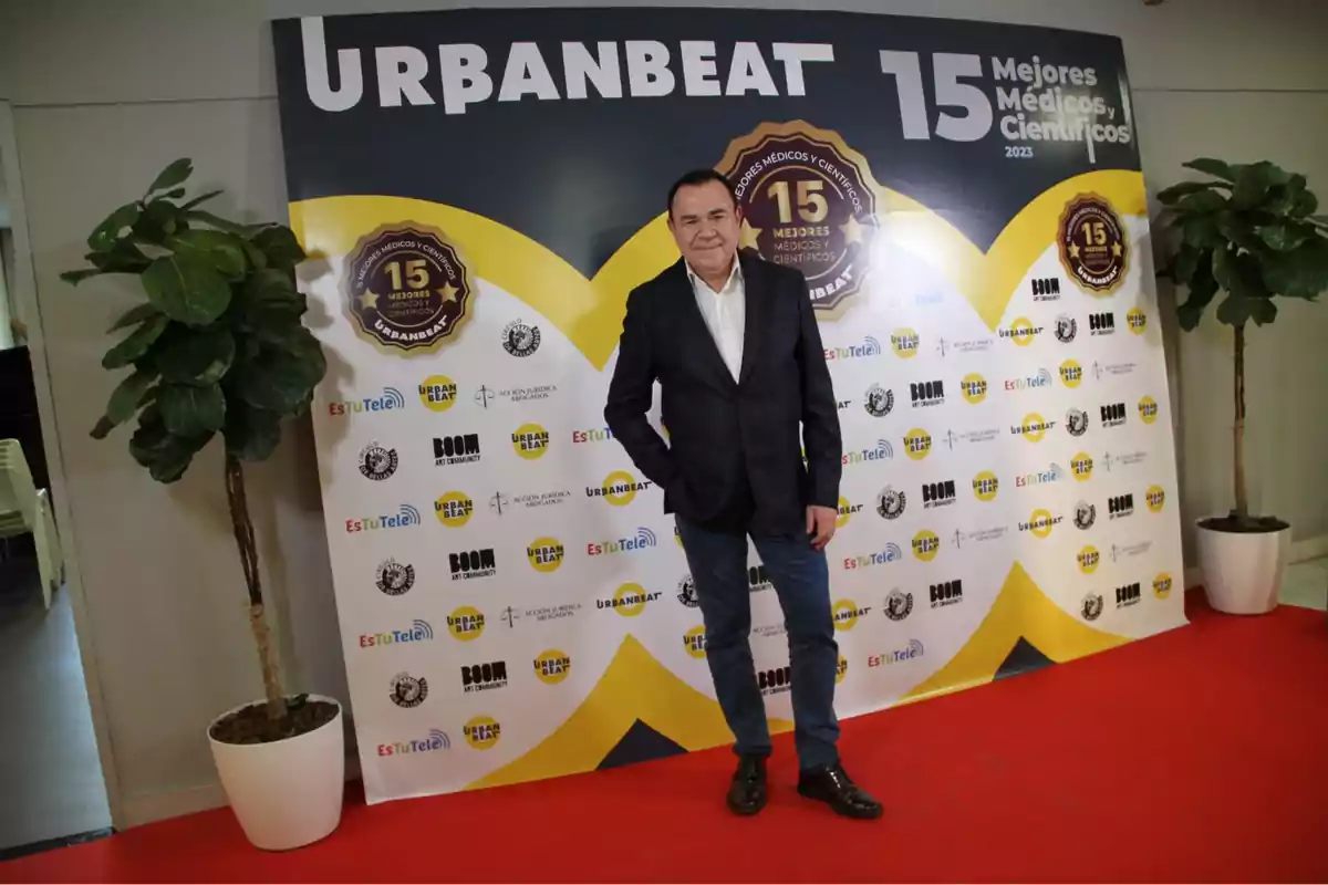 Juan Luis Galiacho en la presentación de la Revista Urban Beat.