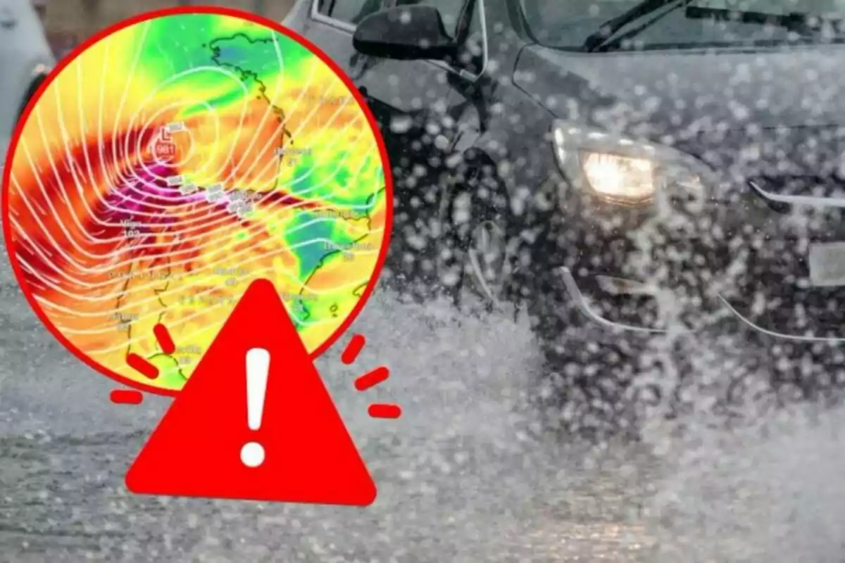 Coche conduciendo bajo la lluvia intensa con un gráfico meteorológico de alerta en primer plano.