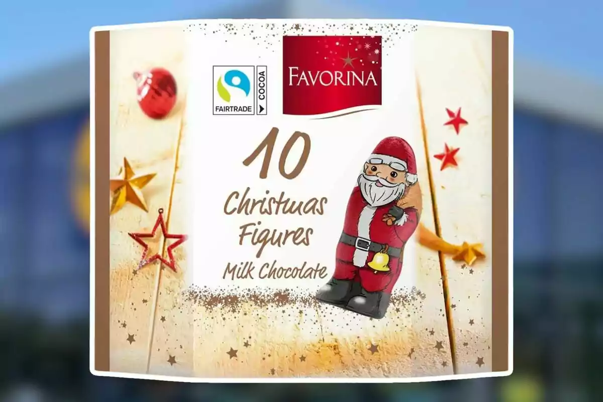Caja de chocolates con figuras navideñas de la marca Favorina, con certificación Fairtrade y diseño de Papá Noel. Caja de chocolates con figuras navideñas de la marca Favorina, con certificación Fairtrade y diseño de Papá Noel.