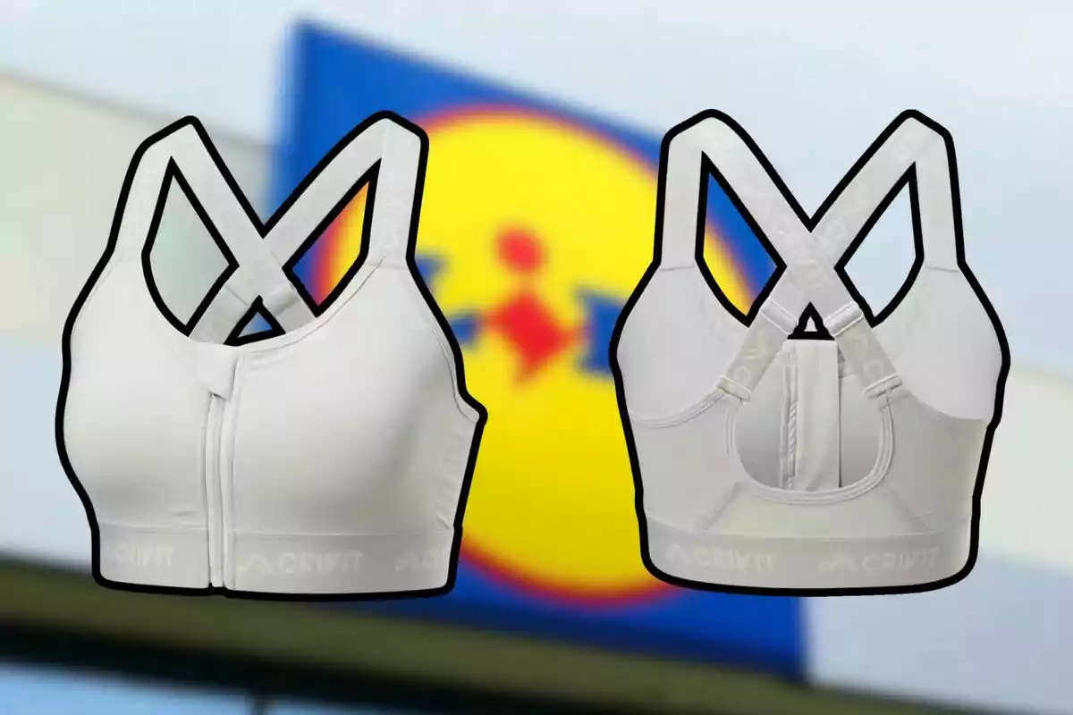 Sujetadores deportivos blancos de la marca Crivit con diseño de espalda cruzada, sobre un fondo desenfocado con colores azul y amarillo. Sujetadores deportivos blancos de la marca Crivit con diseño de espalda cruzada, sobre un fondo desenfocado con colores azul y amarillo.