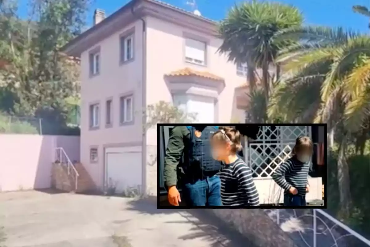 Una casa de dos pisos con un garaje en la planta baja rodeada de vegetación y un recuadro en la parte inferior derecha mostrando a dos niños con ropa a rayas junto a un adulto.