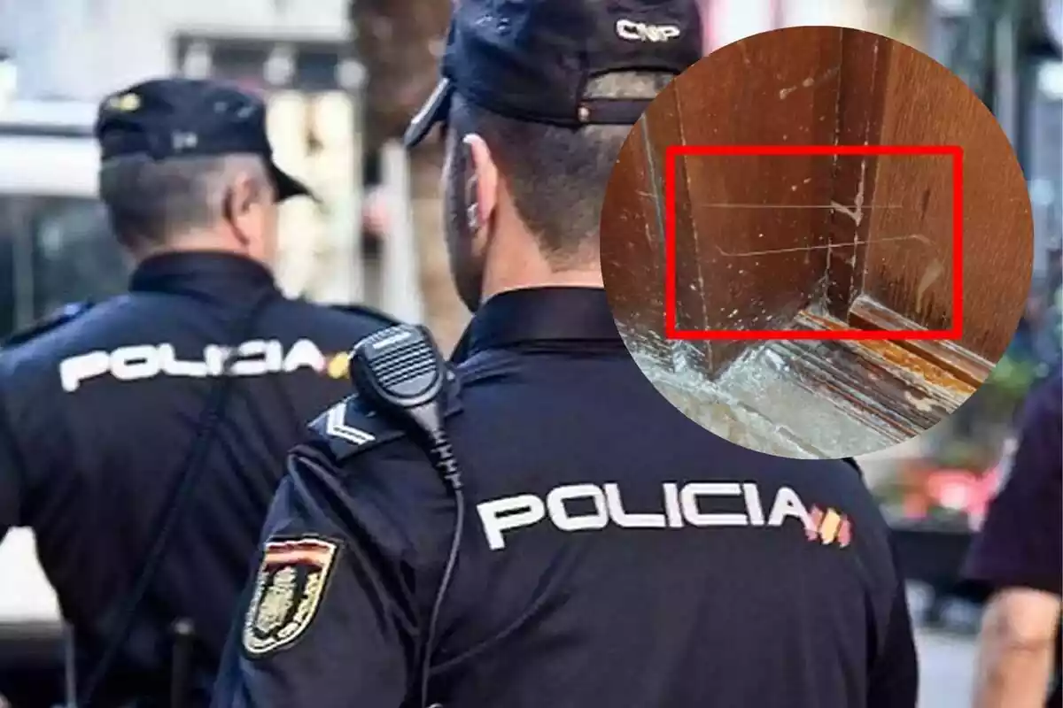 Montaje con dos agentes de la Policía Nacional de espaldas y un círculo con el marco de una puerta con un trozo de plástico señalado con un rectángulo