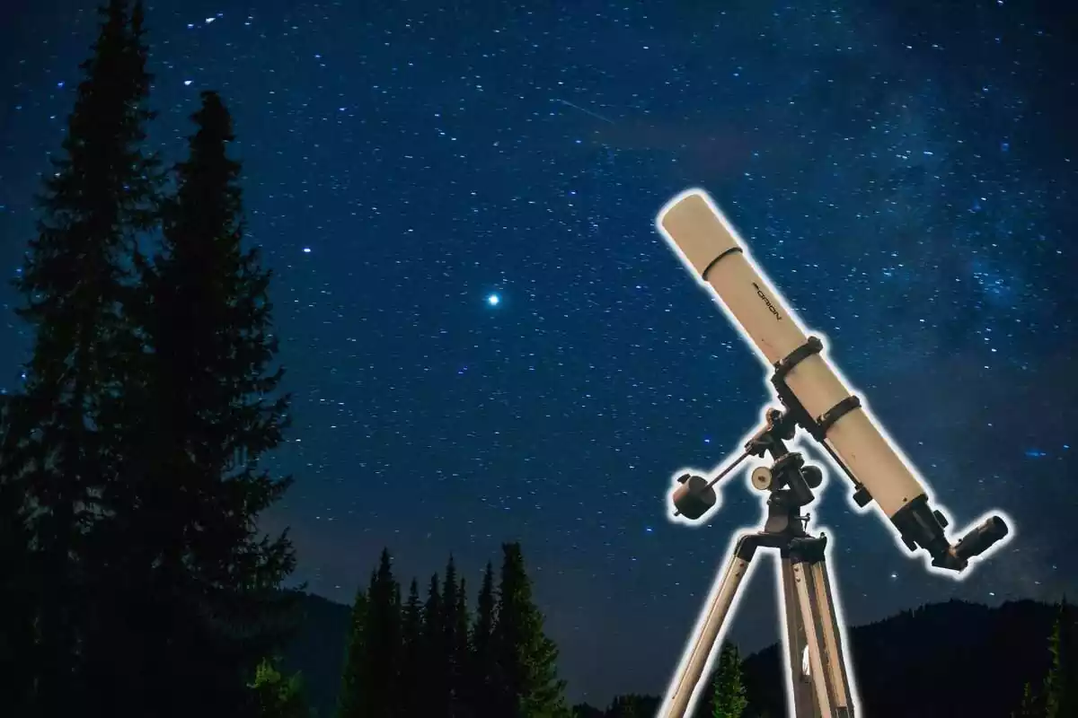 Montaje con un paisaje de noche con árboles y cielo estrellado, y un telescopio