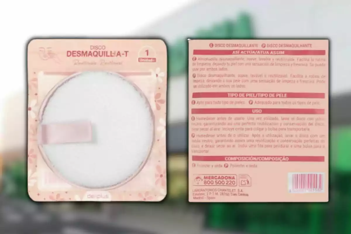 La imagen muestra un disco desmaquillante reutilizable de la marca Deliplus, presentado en un empaque rosa con detalles florales, que incluye instrucciones de uso y composición en varios idiomas, destacando su suavidad y facilidad de limpieza. La imagen muestra un disco desmaquillante reutilizable de la marca Deliplus, presentado en un empaque rosa con detalles florales, que incluye instrucciones de uso y composición en varios idiomas, destacando su suavidad y facilidad de limpieza.