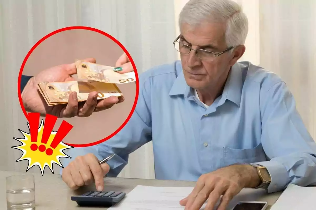 Un hombre mayor con camisa azul y gafas está sentado en una mesa usando una calculadora y revisando documentos, mientras en un círculo rojo se muestra una imagen de manos intercambiando billetes de 50 euros con un símbolo de exclamación en la esquina.