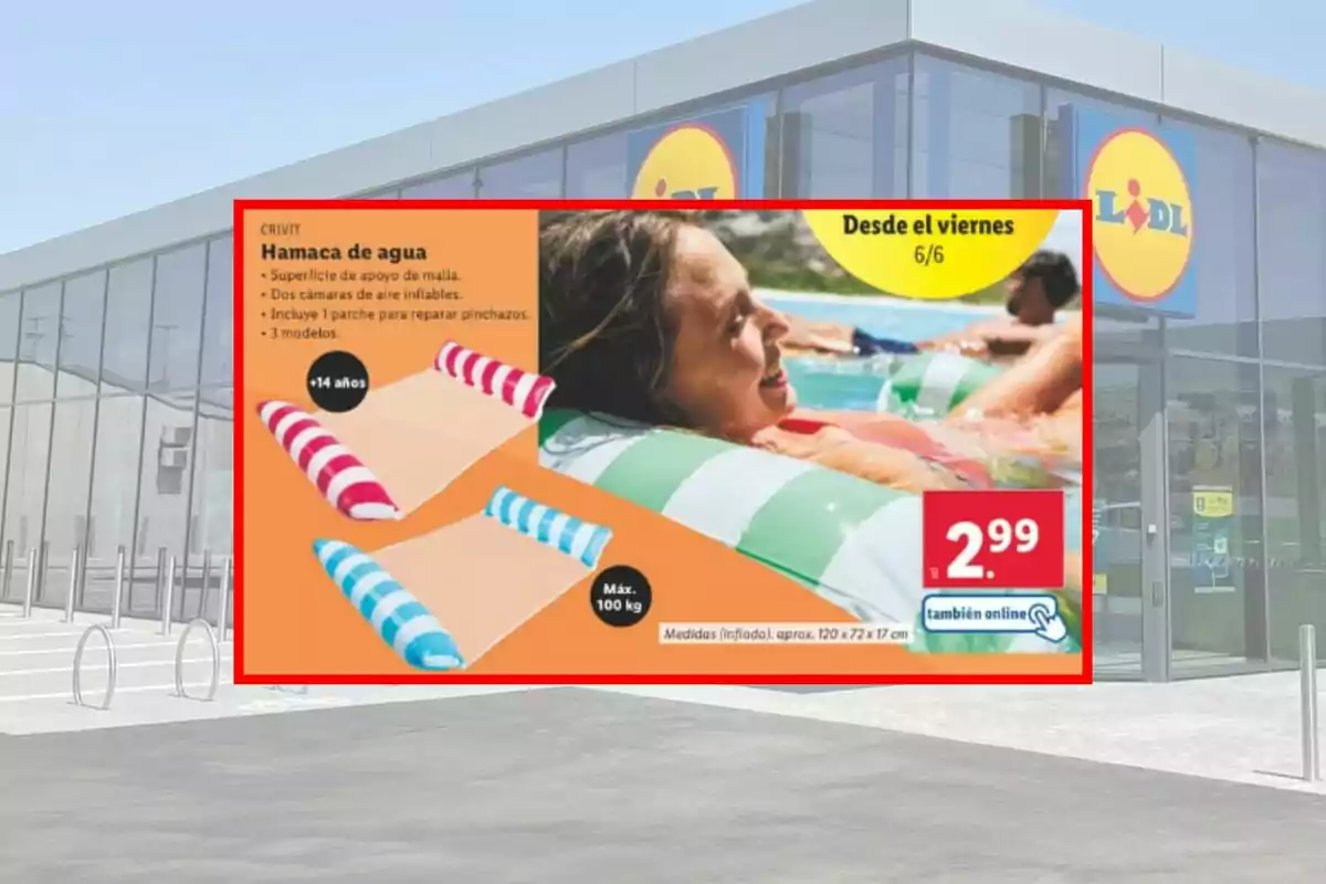 Promoción de hamaca de agua en Lidl con imagen de una mujer usando una hamaca inflable en la piscina, disponible en varios colores y precio de 2,99 euros. Promoción de hamaca de agua en Lidl con imagen de una mujer usando una hamaca inflable en la piscina, disponible en varios colores y precio de 2,99 euros.