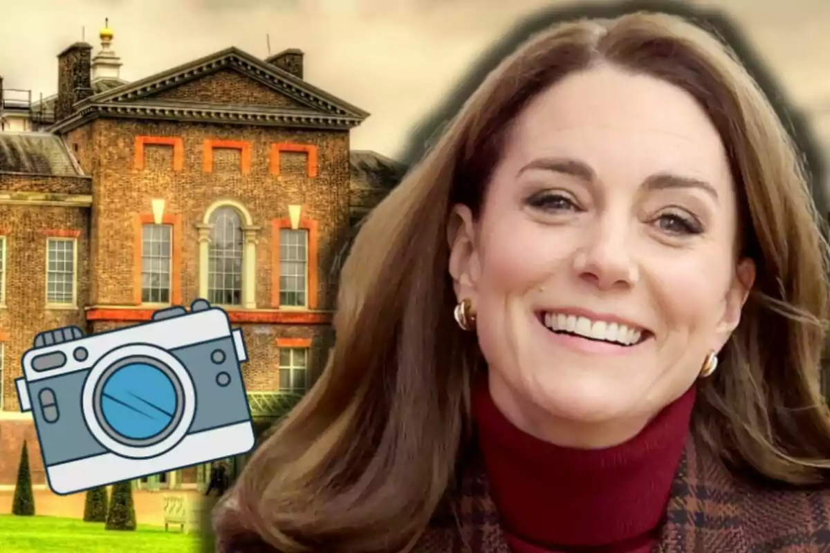 Kate Middleton sonriente con suéter burdeos frente a un edificio antiguo de ladrillo con una ilustración de cámara fotográfica en la esquina