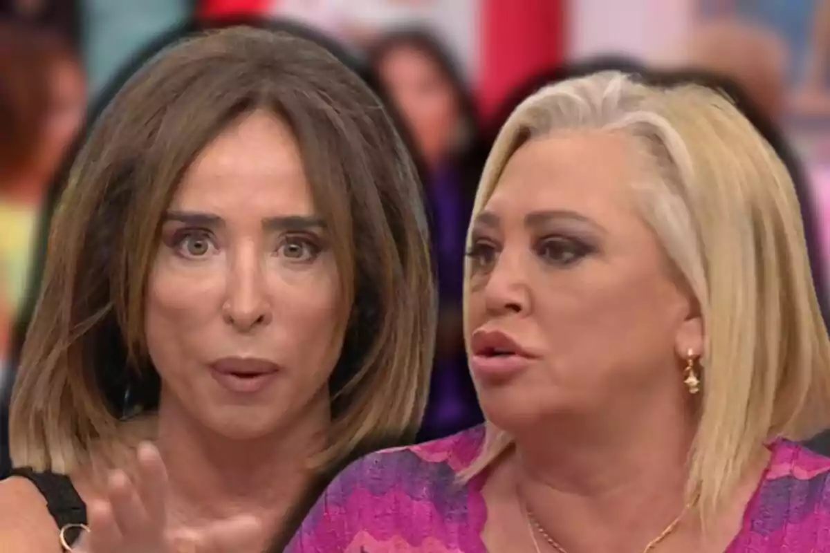 María Patiño y Belén Esteban conversando en un programa de televisión.